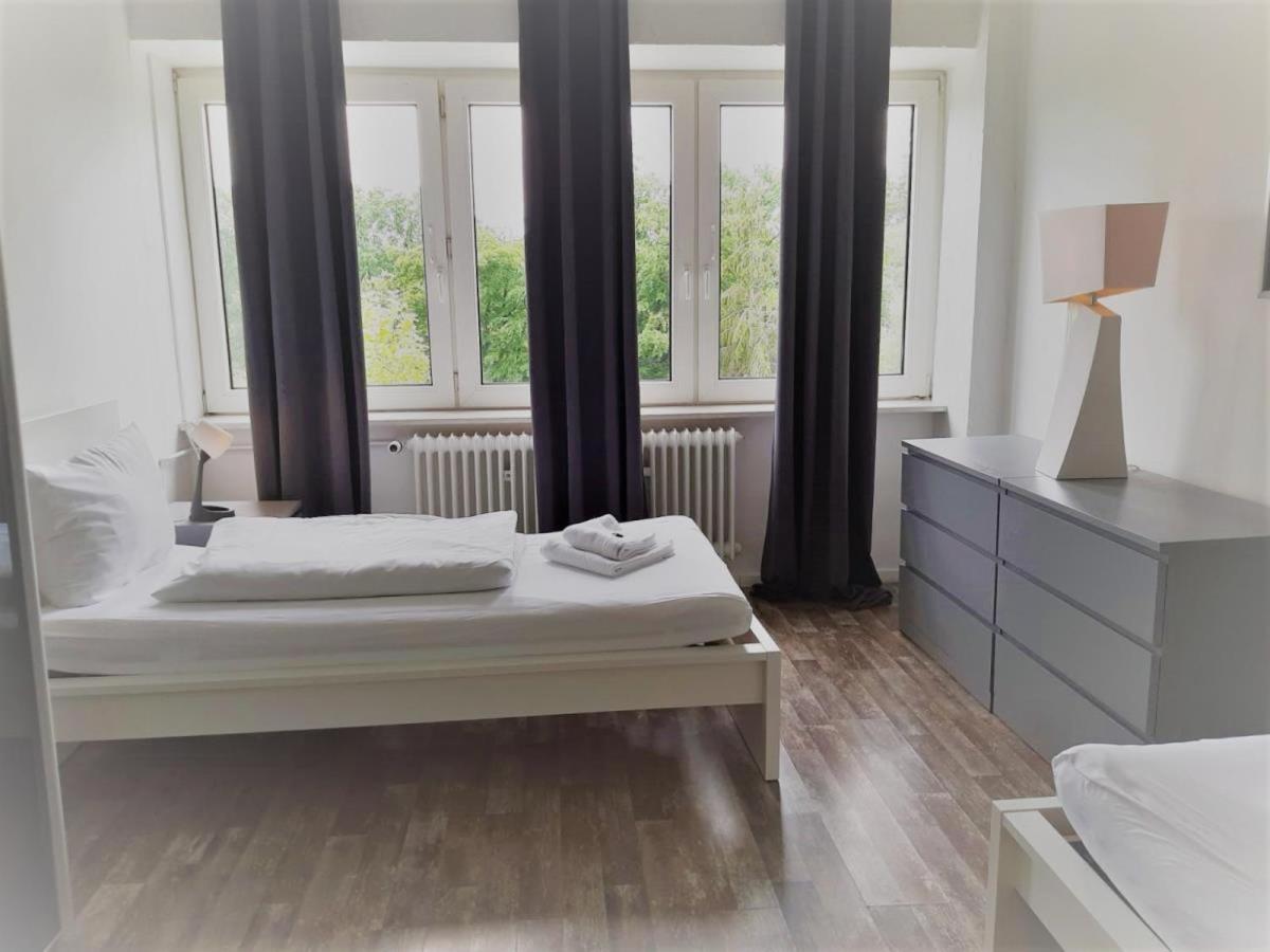 Mehrbett-Apartment 6 Citynah, Einfache Ausstattung Hamburg Kültér fotó