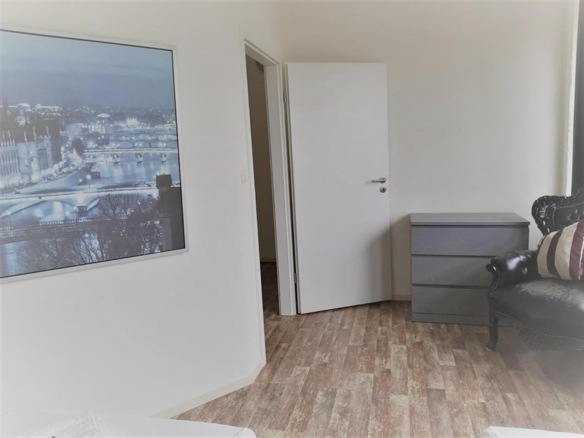 Mehrbett-Apartment 6 Citynah, Einfache Ausstattung Hamburg Kültér fotó