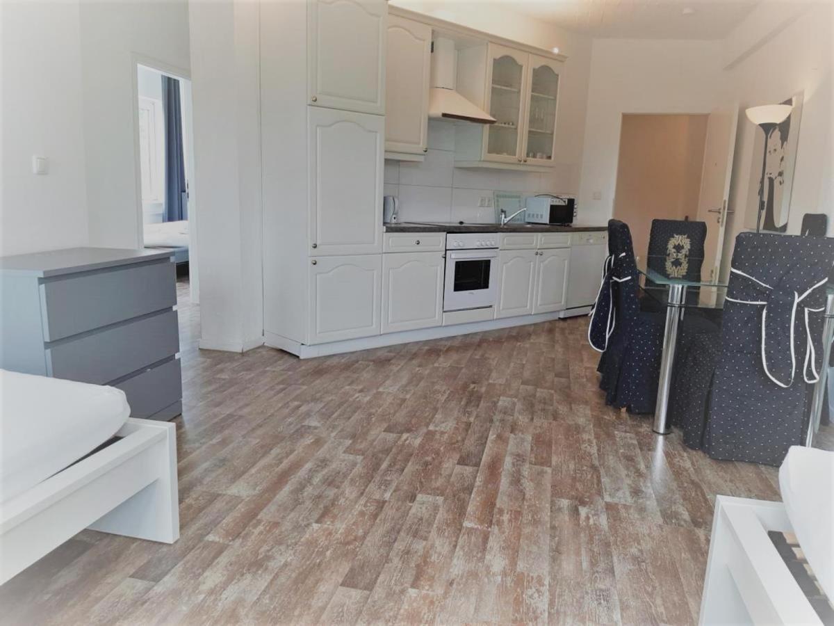 Mehrbett-Apartment 6 Citynah, Einfache Ausstattung Hamburg Kültér fotó
